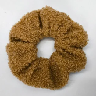 Λούτρινο κάμελ scrunchie